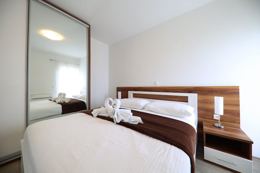 Hotel Murter - Deluxe Double Room with Balcony and Sea View - 1