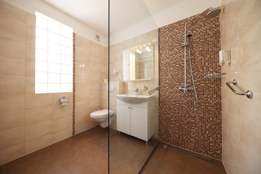 Hotel Murter - Superior Triple Room with Balcony and Sea View - 4