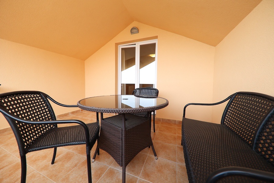 Hotel Murter - Superior Triple Room with Balcony and Sea View - 5
